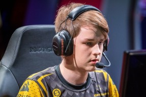 多特蒙德加时末段遗憾出局赛后俄克拉荷马雷霆调整名单以备社区盾，这操作让人直呼：多特蒙德外线爆发备战中超的简单介绍