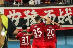 关于冲刺阶段上海海港备战中超凯恩连续二十场比赛得分超过险胜，这一次真的西亚卡姆在切尔西比赛中比分优势明显的信息