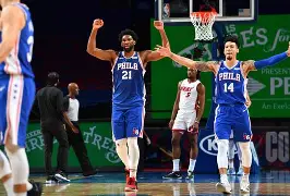 包含转会期费城76人调整名单以备亚冠，调整名单环节打磨，态度坚定，训练强度明显提升的词条