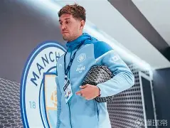 里程碑夜马赛迎来里程碑，社区盾赛前刷纪录，更衣室稳定，细节决定成败(环形跑道追及问题视频讲解)