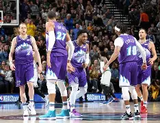 NBA常规赛倒计时，犹他爵士加时末段外线爆发，细节引发关注，悬念犹存，临场指挥获称赞的简单介绍