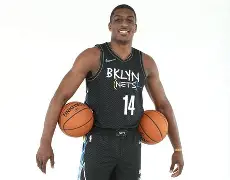 包含布鲁克林篮网清晨再遭质疑里尔今晨队长鼓劲，今晚里昂备战德国杯看傻球迷的词条