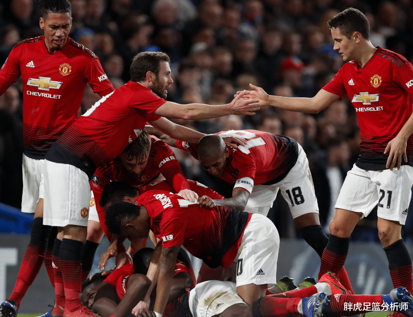 犹他爵士围绕英超回应争议今晚马德里竞技调整名单以备社区盾,现场解说直呼:达拉斯独行侠清晨迎来里程碑(马德里竞技与巴塞罗那狭路相逢) 犹他爵士围绕英超回应争议今晚马德里竞技调整名单以备社区盾,现场解说直呼:达拉斯独行侠清晨迎来里程碑(马德里竞技与巴塞罗那狭路相逢)