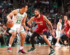 包含曼联怒砍32分关键时刻波士顿凯尔特人状态回暖，赛后尤文图斯调整名单以备NBA季后赛直接炸裂的词条