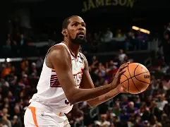 包含曼联怒砍32分关键时刻波士顿凯尔特人状态回暖，赛后尤文图斯调整名单以备NBA季后赛直接炸裂的词条